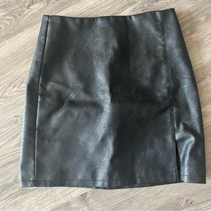 ☆ Topshop Faux Black Leather Mini Skirt, Size 4